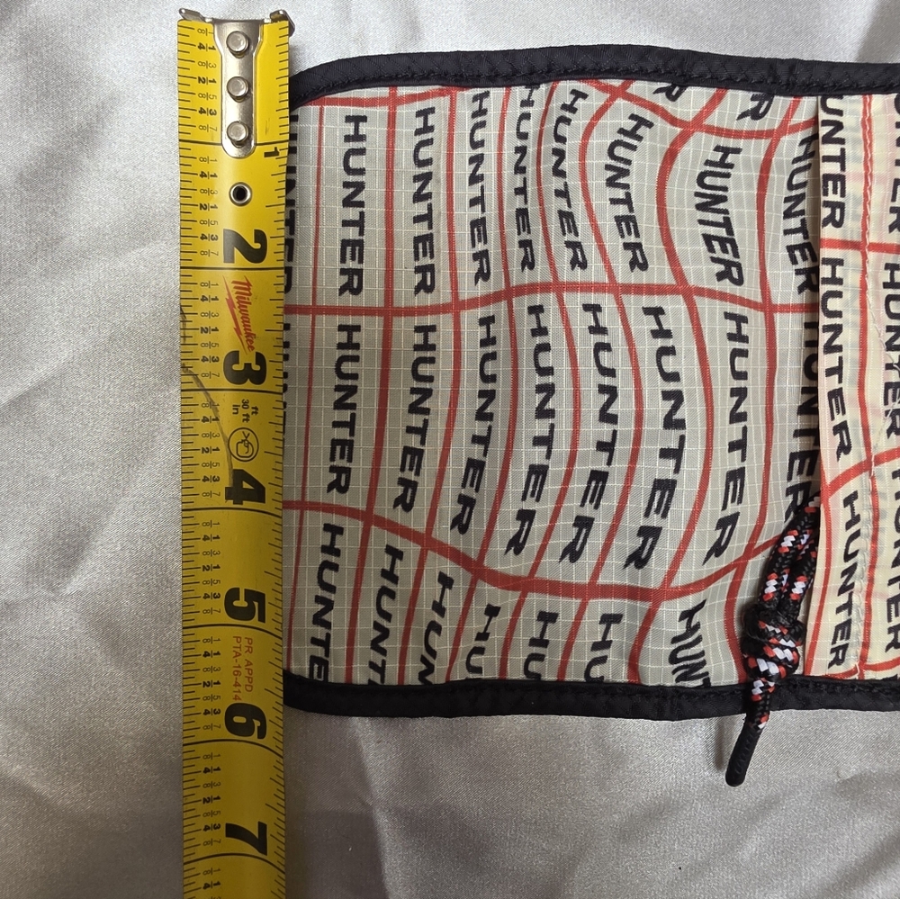Hunter Red and Black Patterned Accessory